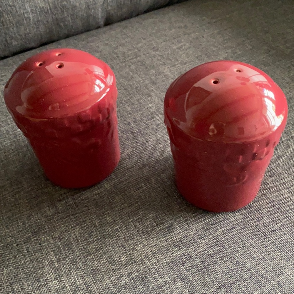 Home grown maroon ceramic new salt and pepper shakers